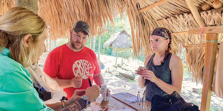Tennessee students work on clean-water project in Panama