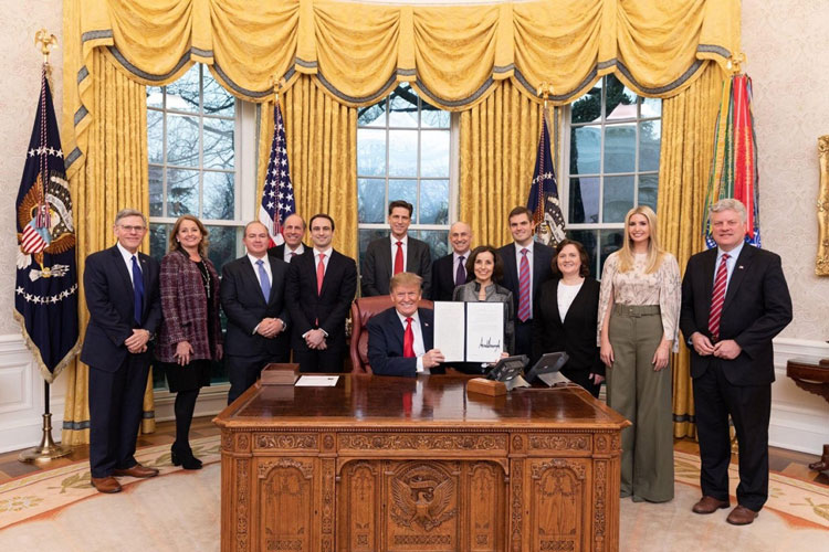 Signing ceremony of the Executive Order on “Maintaining American Leadership in AI” on Monday, February 11.