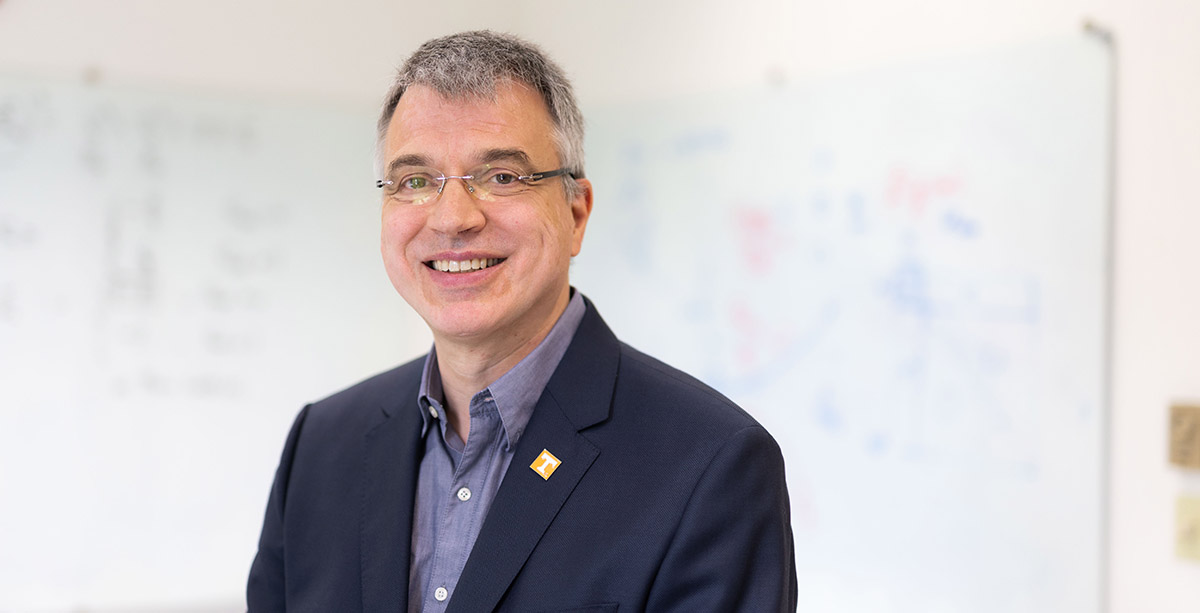 Research Rock Stars: Thomas Papenbrock Explores the Forces at the Core of Matter
